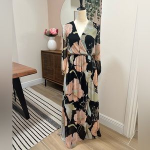 Lulu’s Long Sleeve Floral Gown Size XS